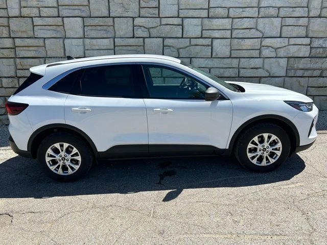 Used 2023 Ford Escape Active AWD/4WD image 6