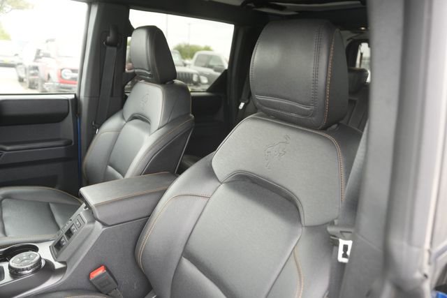 Used 2024 Ford Bronco Badlands image 10