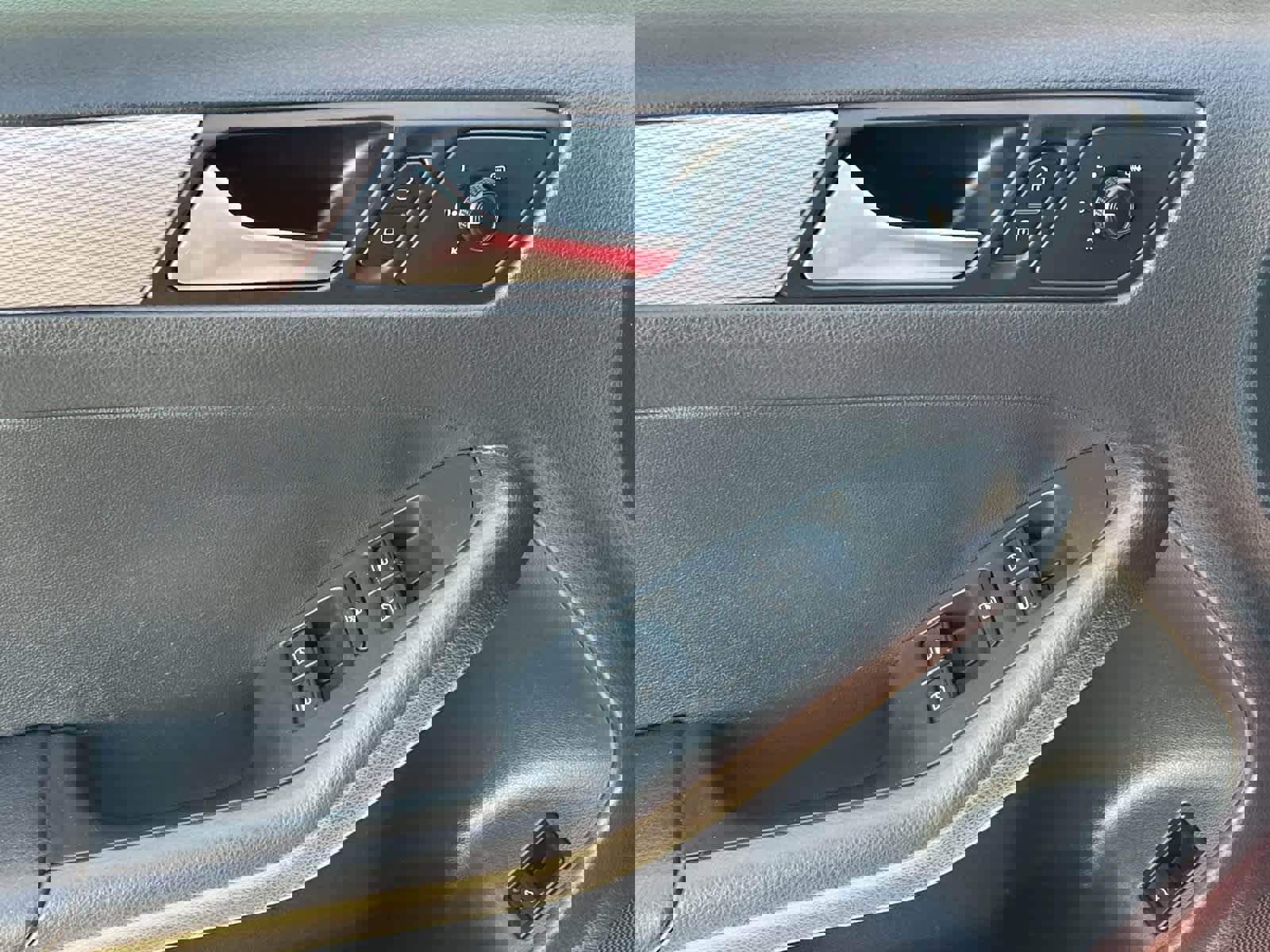 Used 2015 Volkswagen Jetta SE image 13