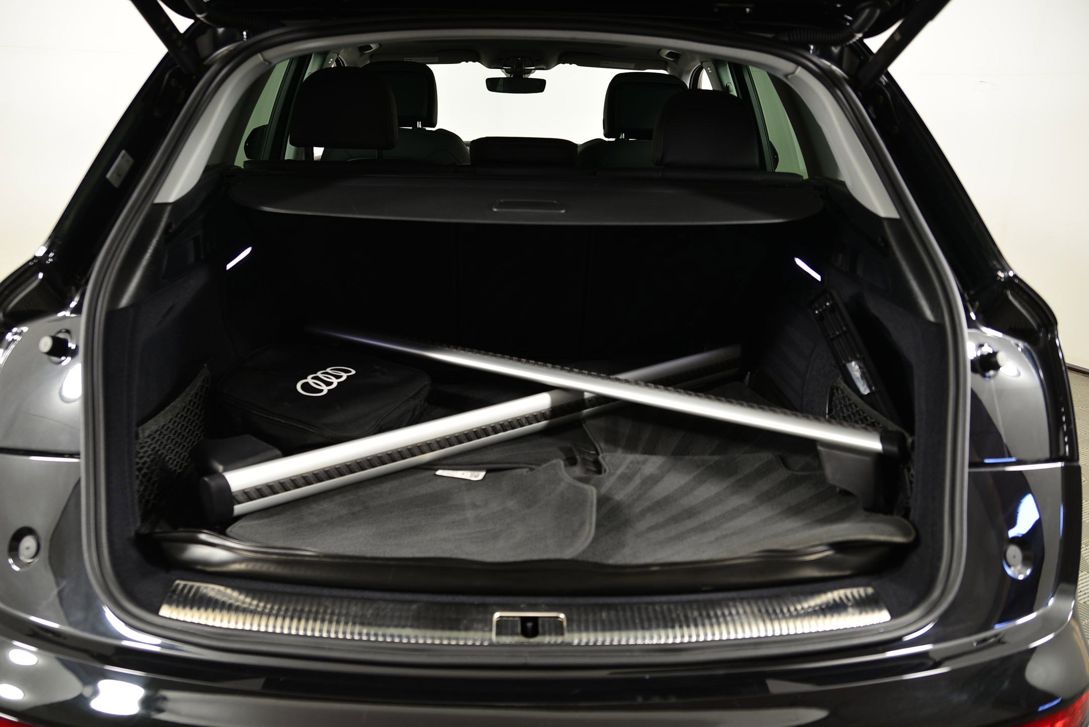 Certified 2025 Audi Q5 e Premium Plus image 25