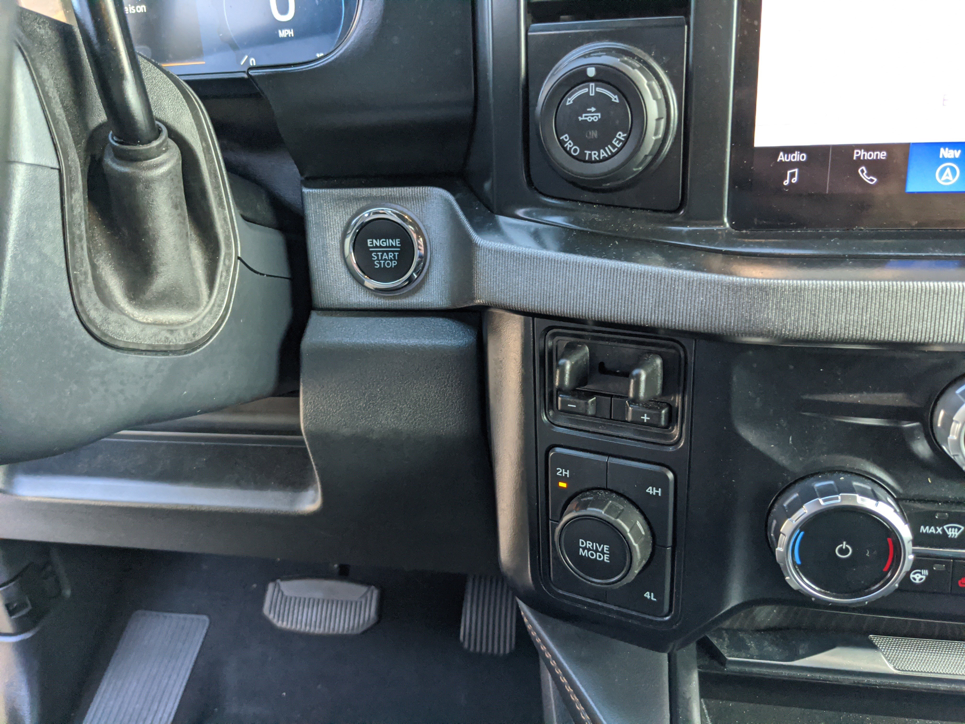 Used 2024 Ford F250 Platinum image 31