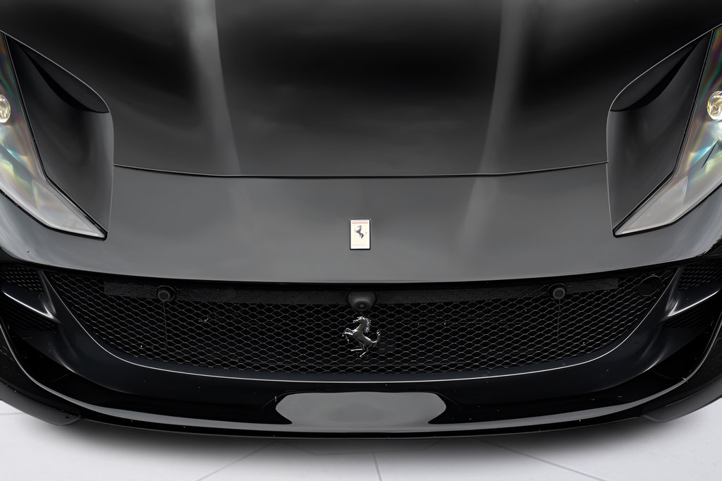 Used 2021 Ferrari 812 GTS RWD image 5