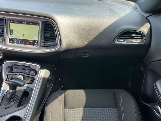 Used 2022 Dodge Challenger SXT w/ Blacktop Package AWD/4WD image 17