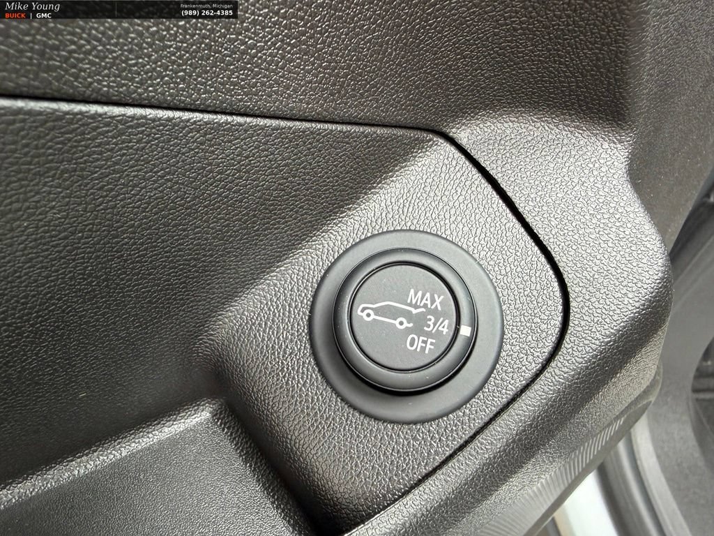 Used 2024 GMC Terrain SLT FWD image 19