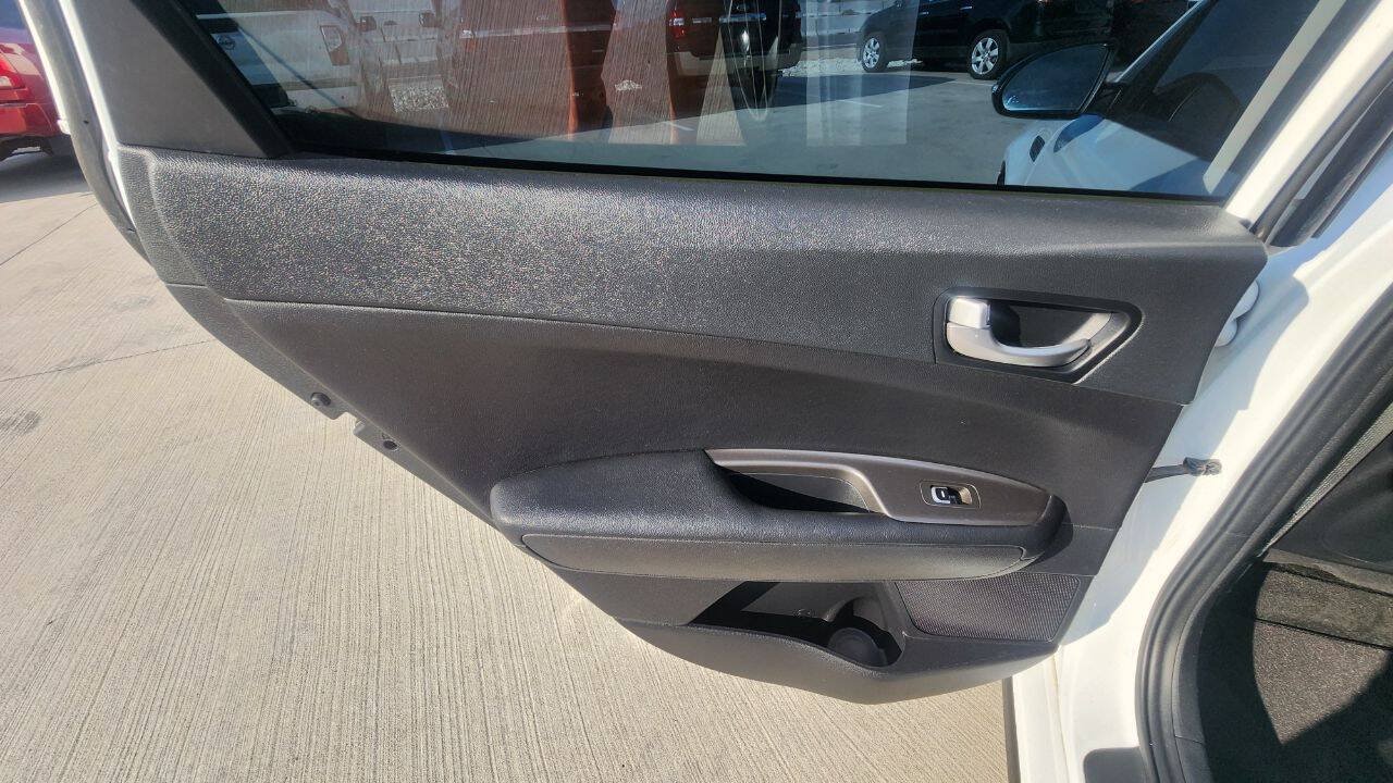Used 2020 Kia Optima SE FWD image 20