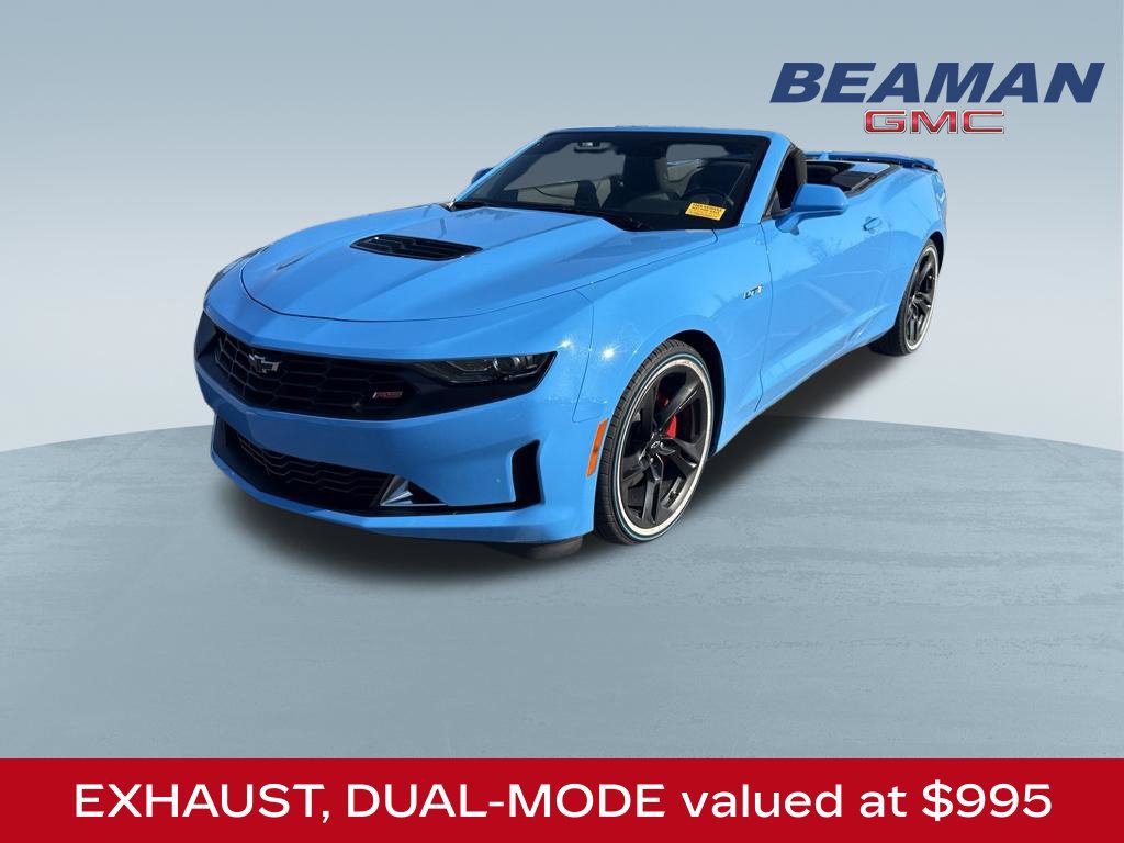 Used 2023 Chevrolet Camaro LT w/ RS Package RWD image 3