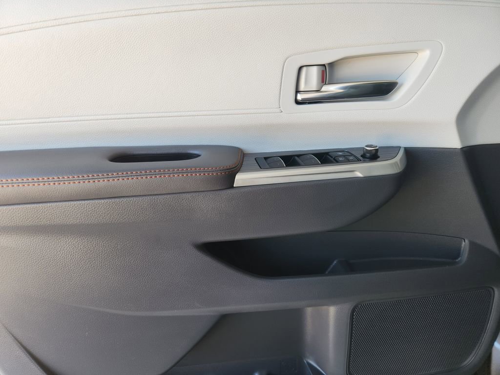 Used 2022 Toyota Sienna XSE w/ XSE Plus Package FWD image 23