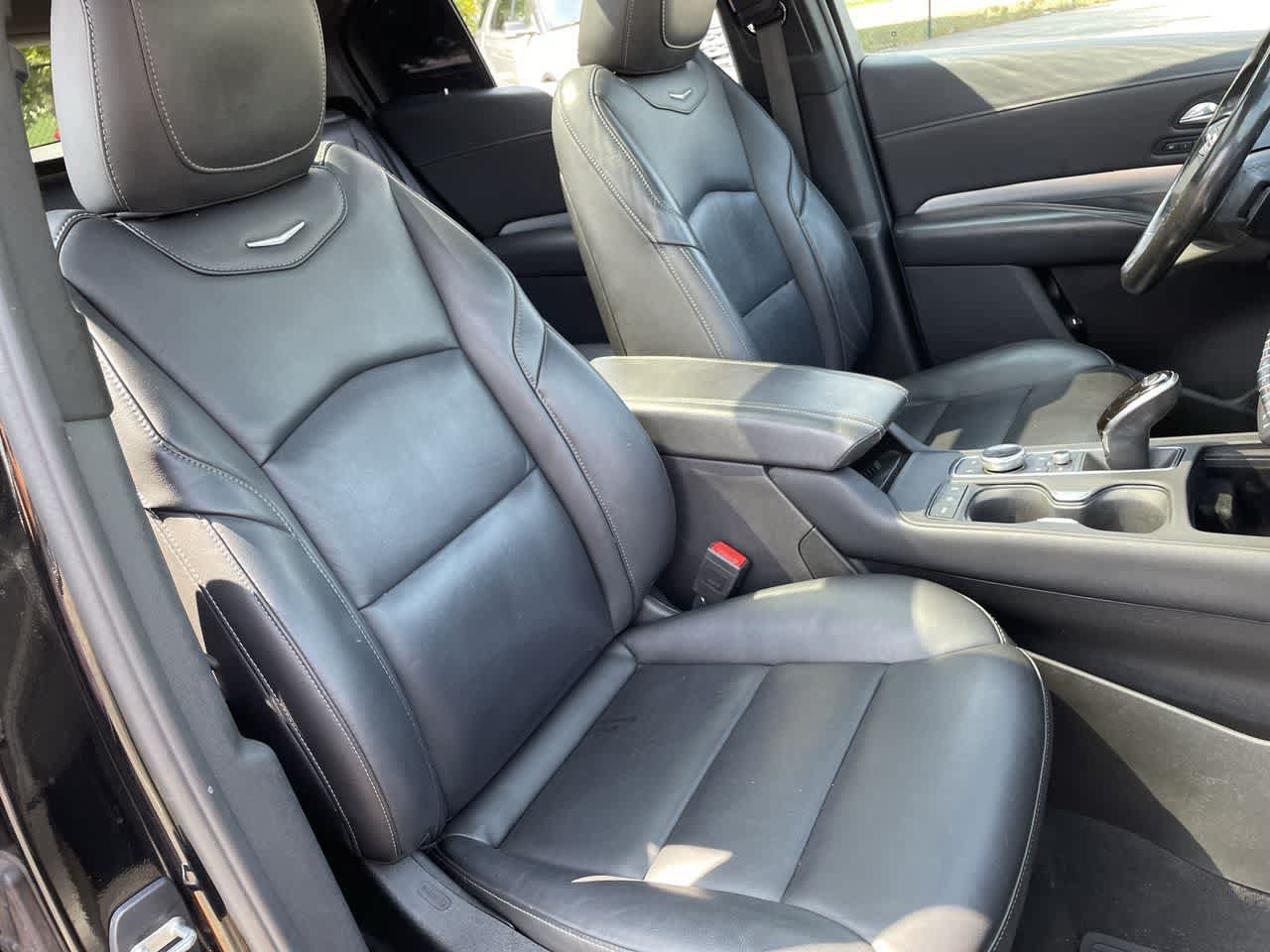 Used 2021 Cadillac XT4 Premium Luxury w/ Cold Weather Package AWD/4WD image 14