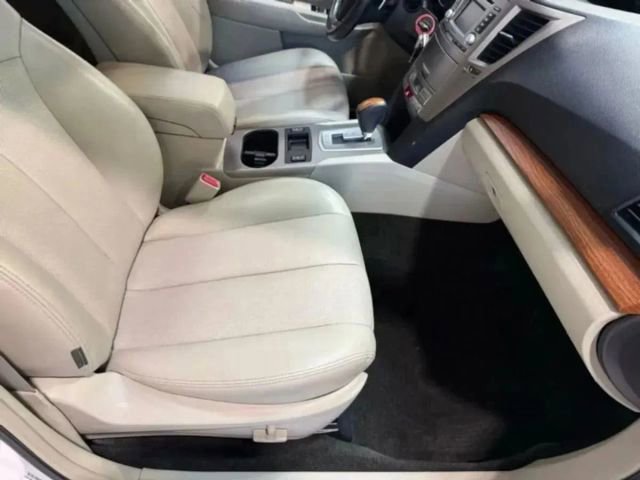 Used 2013 Subaru Outback 2.5i Limited w/ Moonroof Pkg image 30