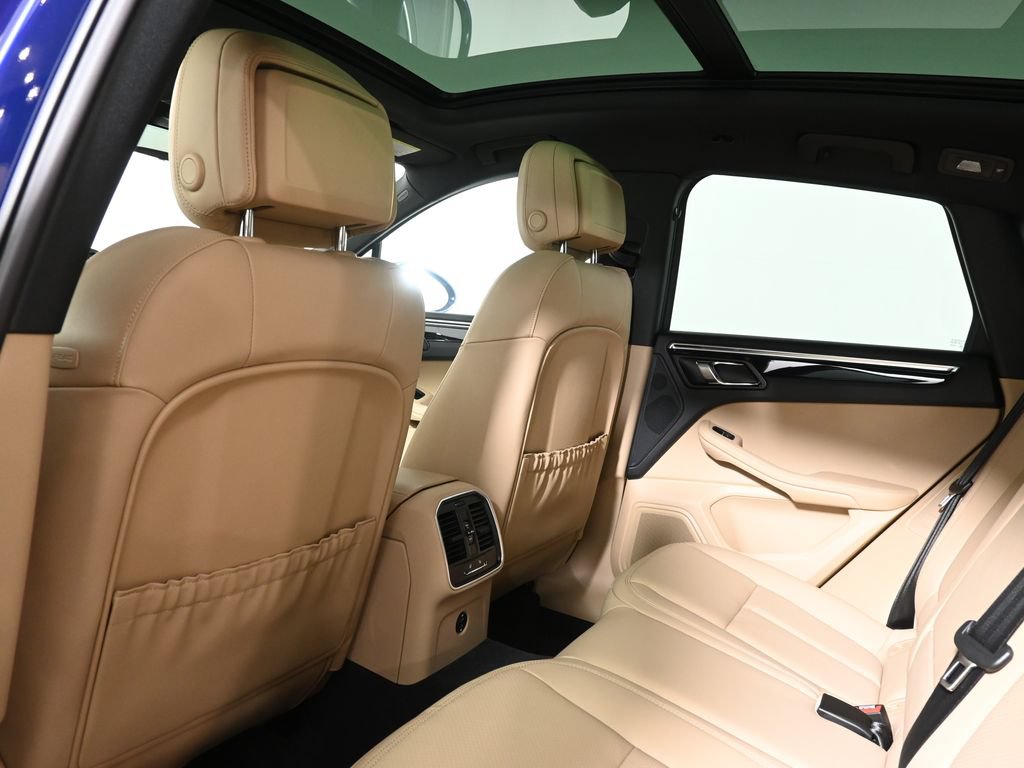 New 2026 Porsche Macan AWD/4WD image 37