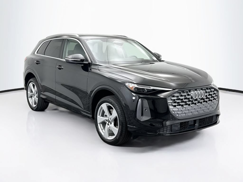 Used 2025 Audi Q5 Premium Plus AWD/4WD image 3