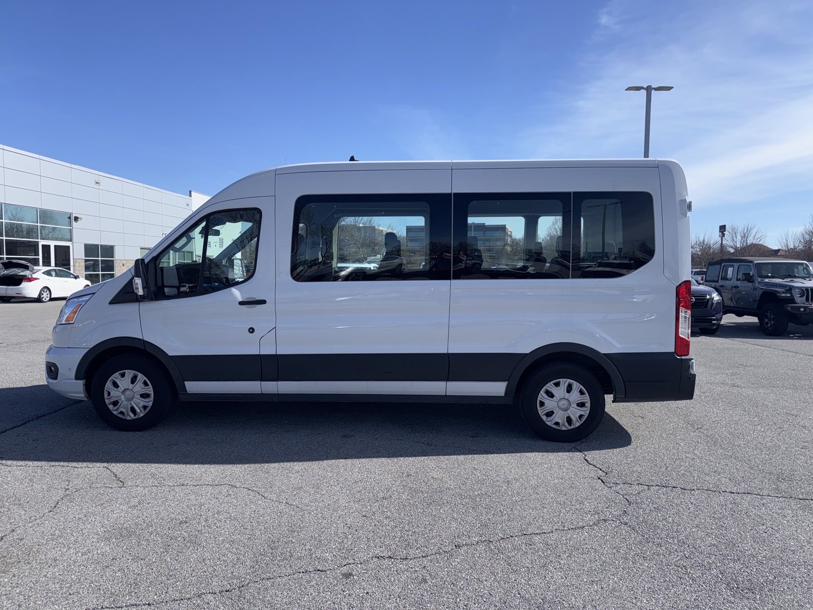 Used 2022 Ford Transit 350 XLT image 8