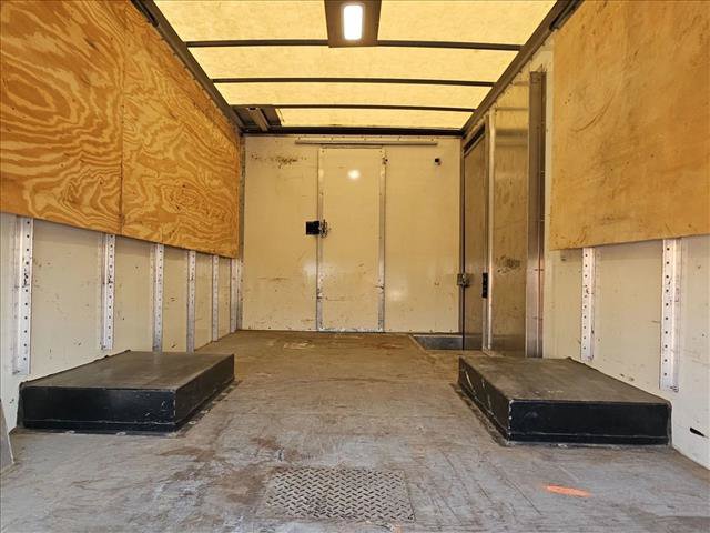 Used 2021 Chevrolet Express 3500 w/ Power Convenience Package RWD image 21