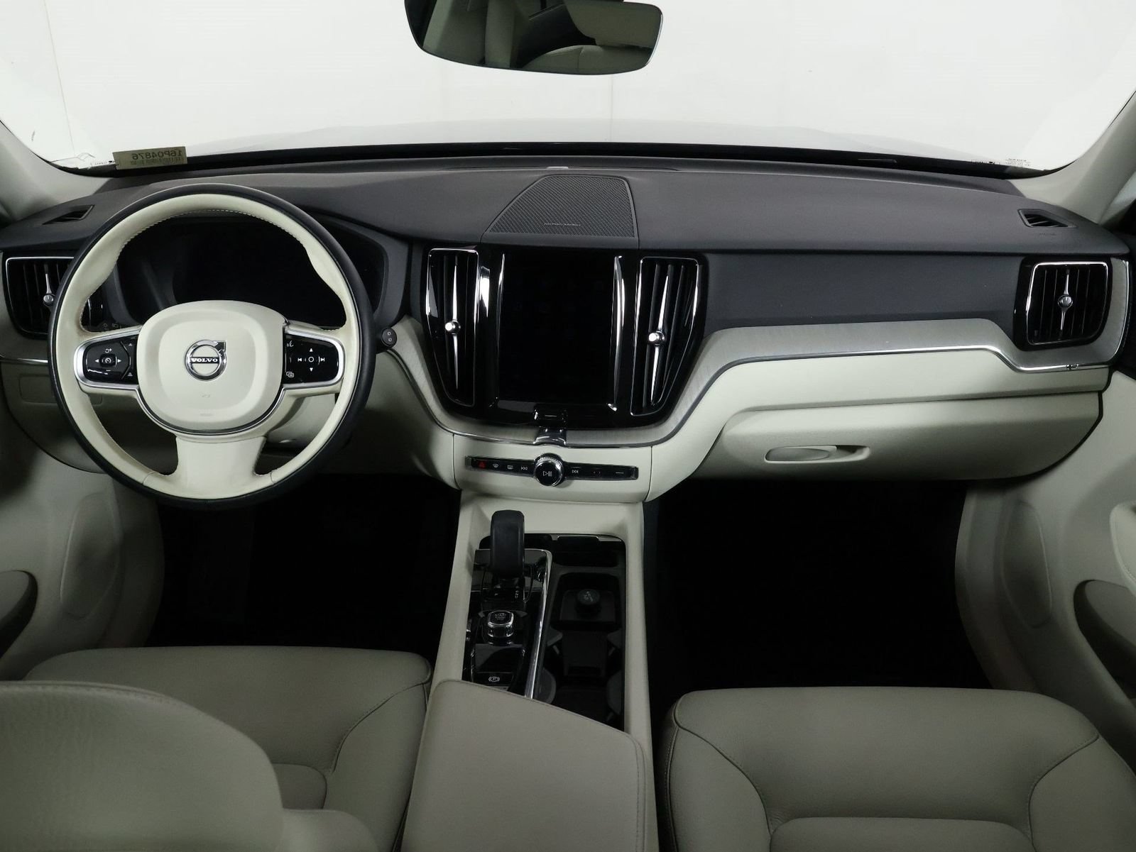 Used 2023 Volvo XC60 B5 Plus w/ Climate Package AWD/4WD image 7