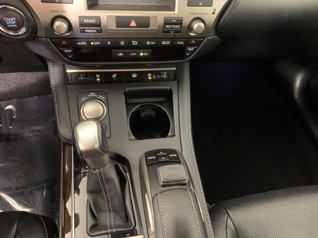 Used 2016 Lexus ES 350 w/ Luxury Package w/Wood Trim image 26