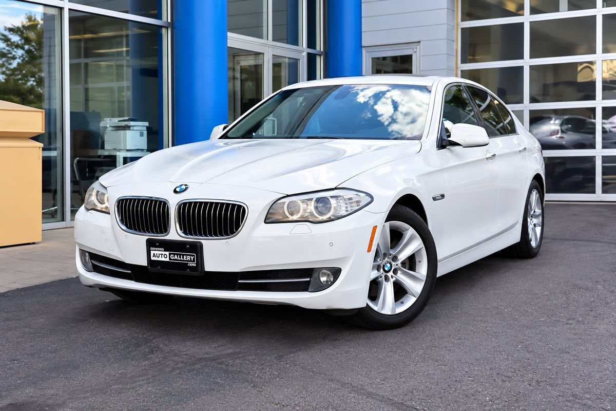 Used 2013 BMW 528i xDrive Sedan AWD/4WD image 1