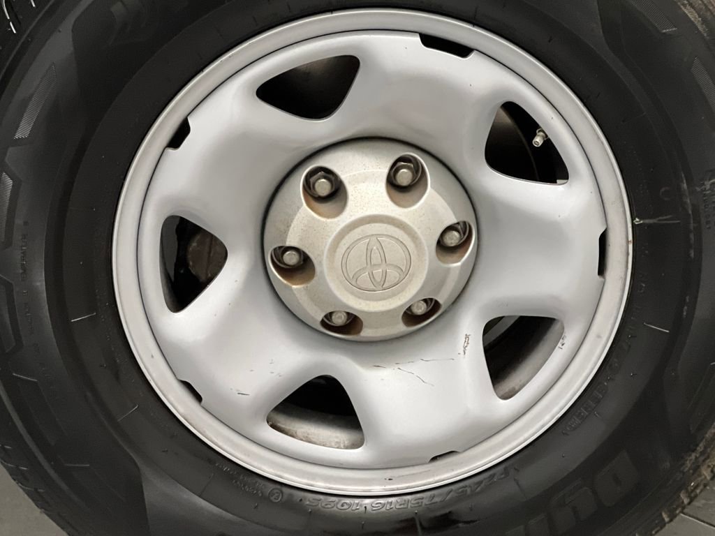 Used 2016 Toyota Tacoma SR image 50