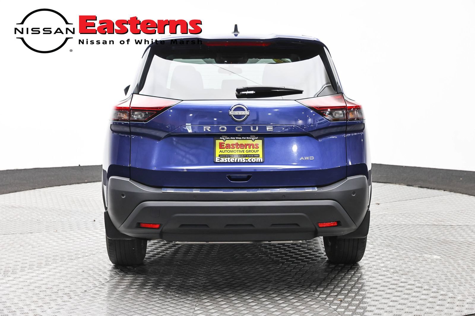 Used 2023 Nissan Rogue S AWD/4WD image 6