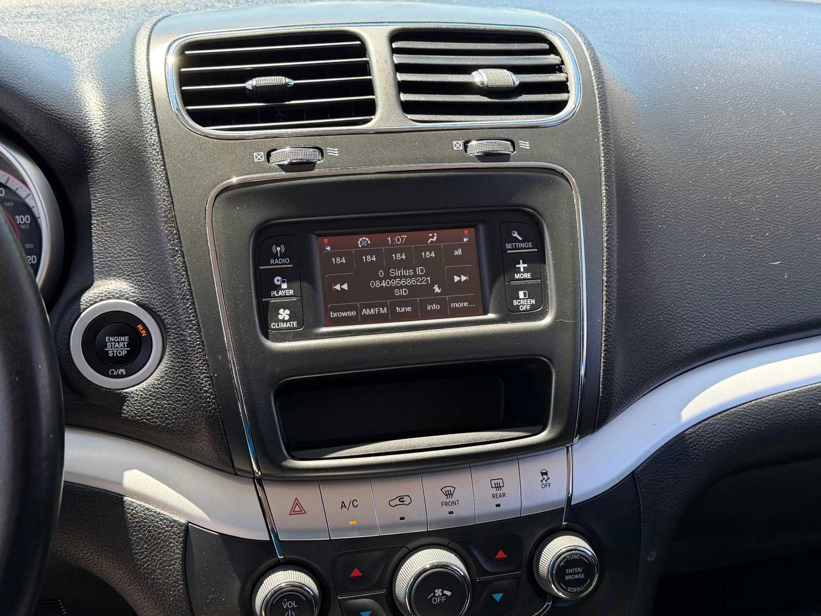 Used 2019 Dodge Journey SE w/ Connectivity Group FWD image 24