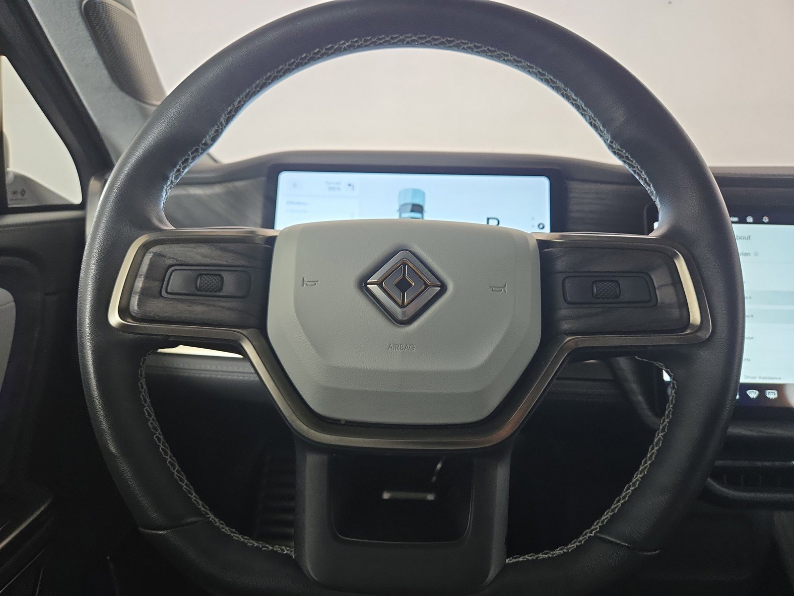 Used 2023 Rivian R1T Adventure AWD/4WD image 26