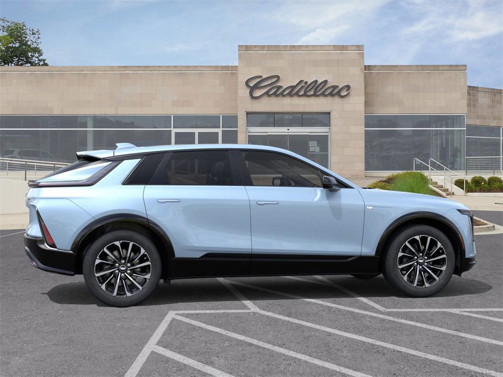 New 2026 Cadillac Lyriq Sport image 5