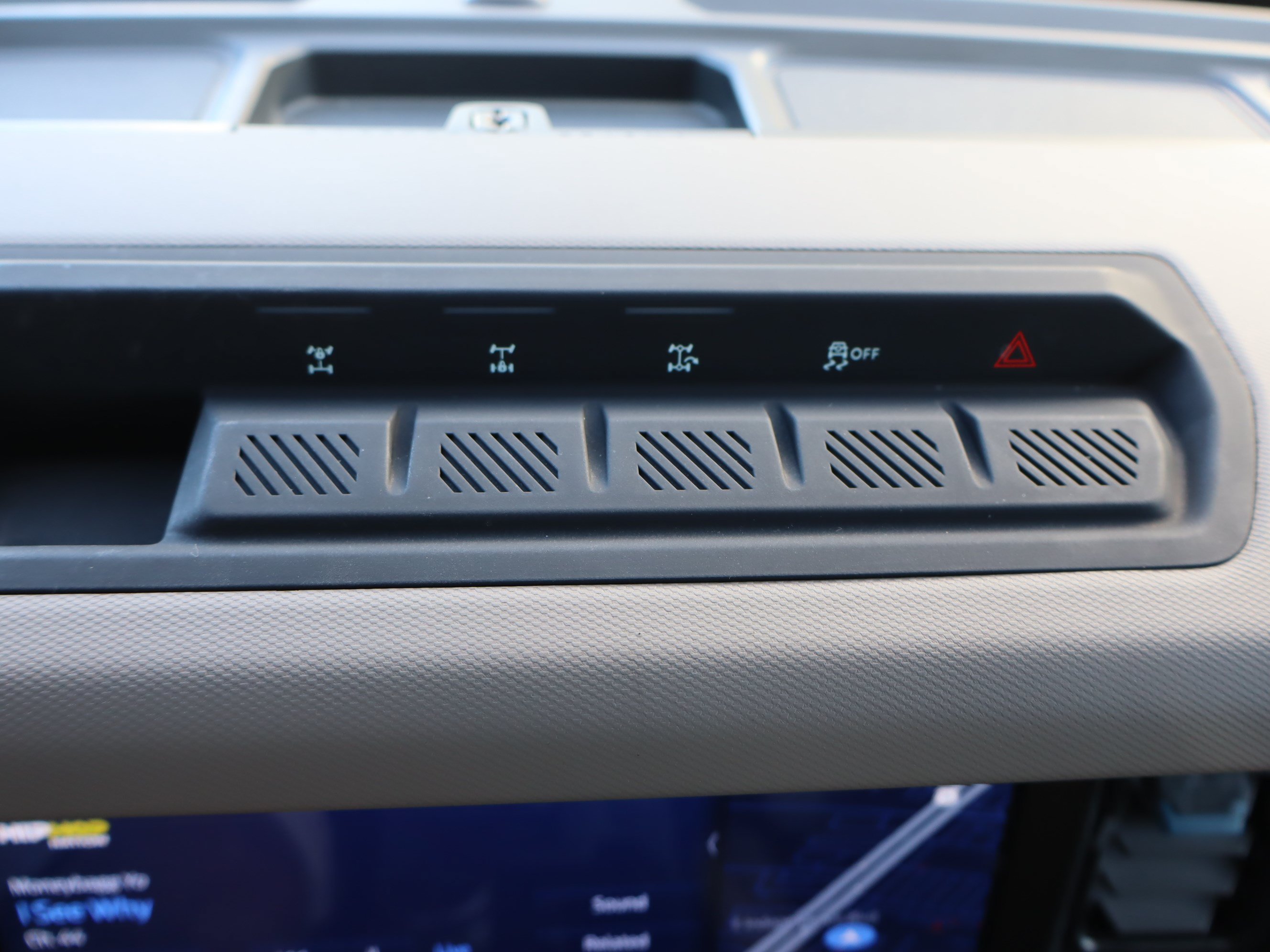 Used 2023 Ford Bronco Wildtrak AWD/4WD image 28