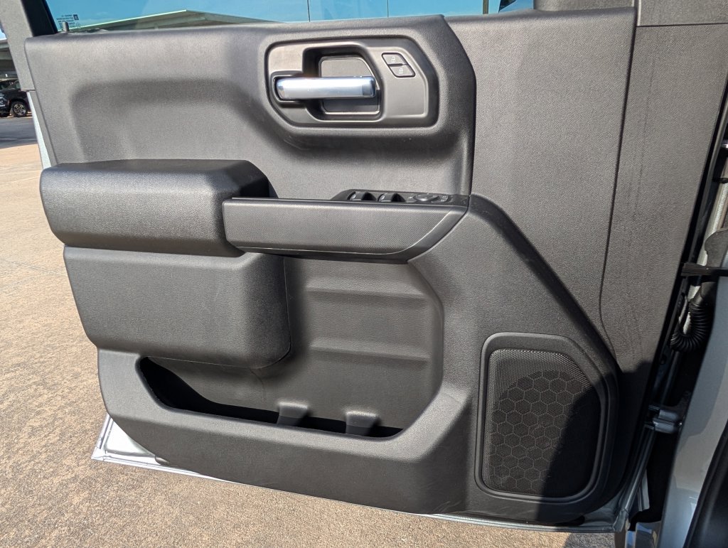 New 2026 Chevrolet Silverado 1500 Custom w/ LPO, Dark Essentials Package RWD image 12