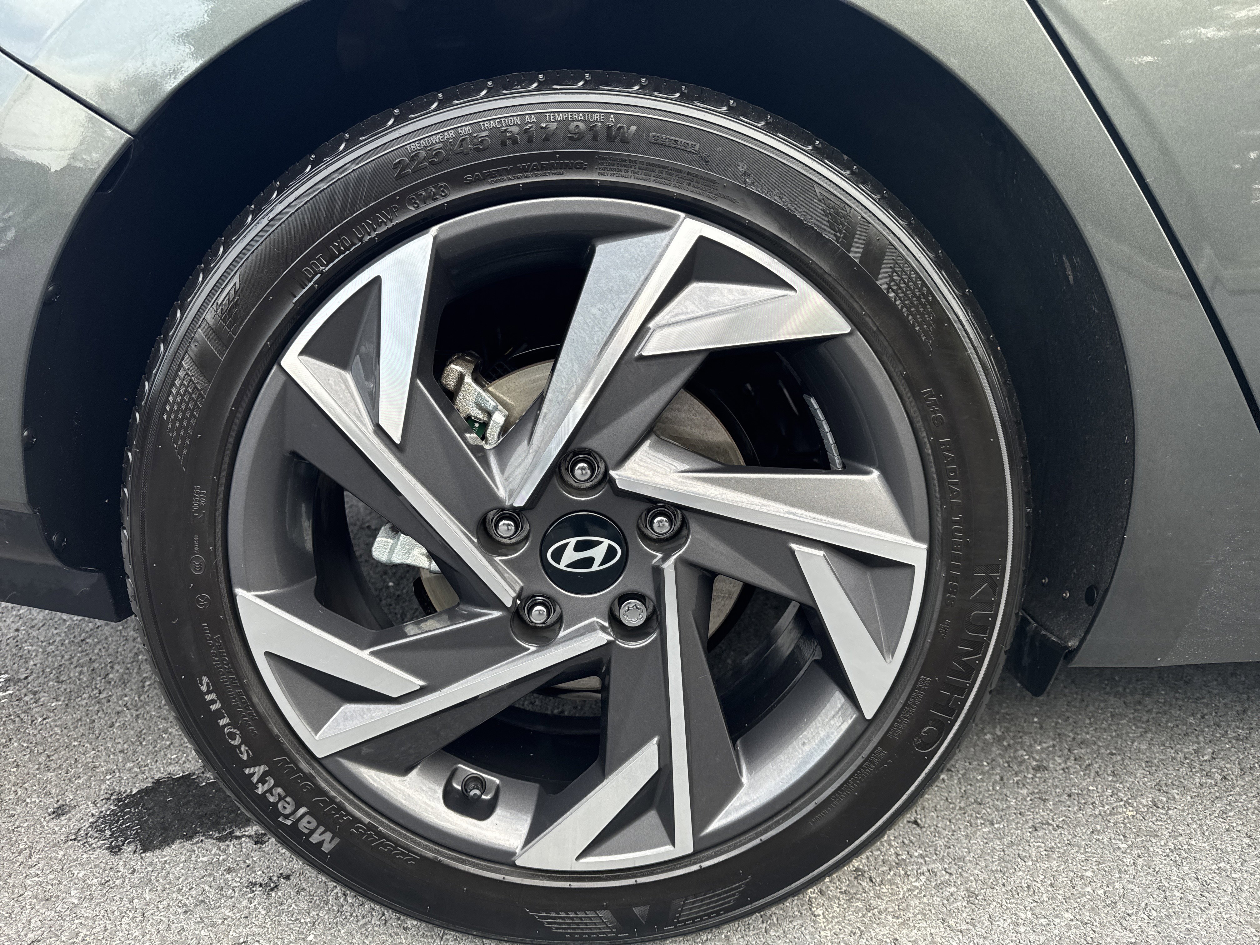 Used 2024 Hyundai Elantra SEL w/ Convenience Package image 11