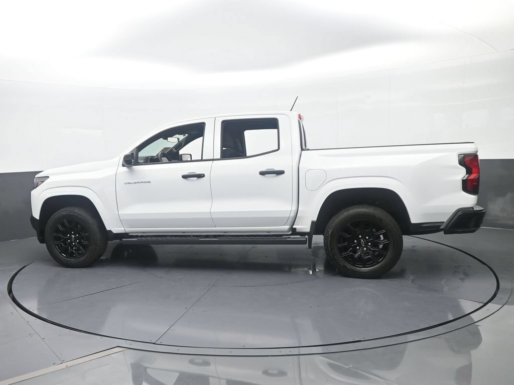 Used 2025 Chevrolet Colorado W/T w/ WT Custom Package RWD image 3