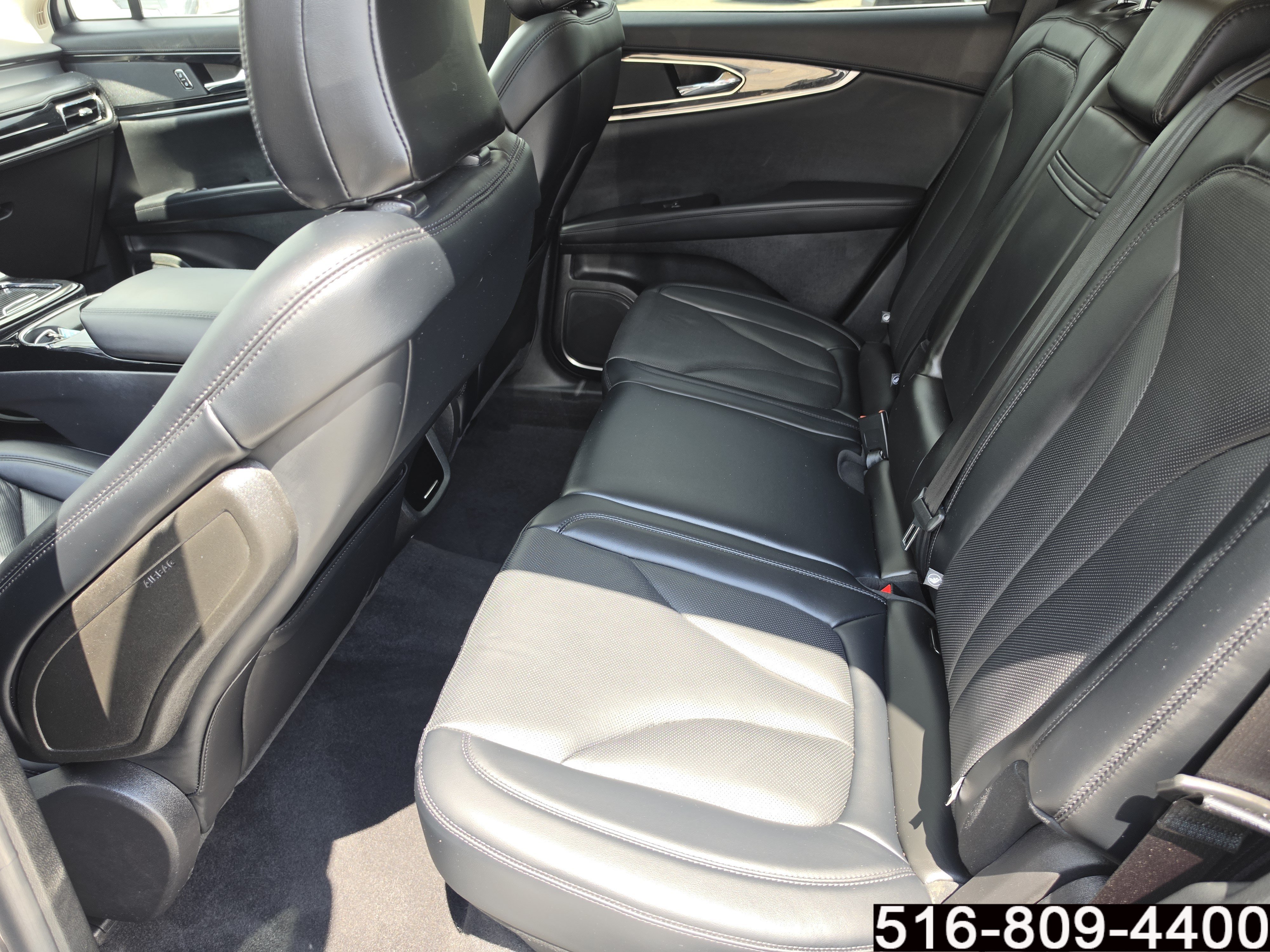 Used 2023 Lincoln Nautilus Reserve AWD/4WD image 19