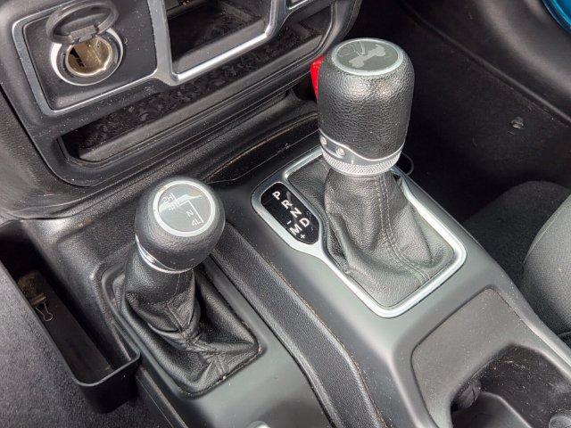 Used 2020 Jeep Wrangler Sport AWD/4WD image 22