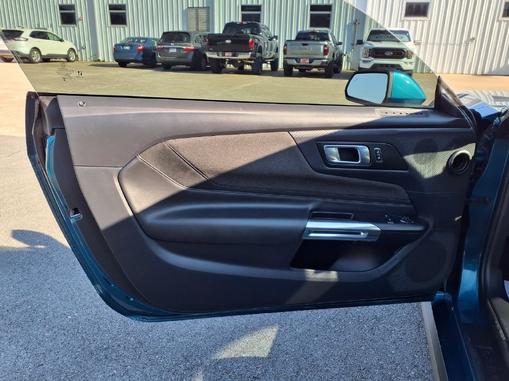 Used 2026 Ford Mustang Coupe RWD image 16