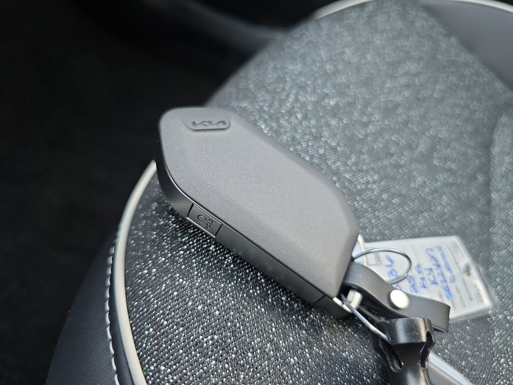 New 2025 Kia K4 GT-Line image 36