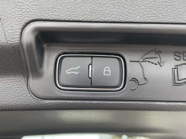 New 2026 Ford Explorer Active w/ Active Comfort Package RWD image 10