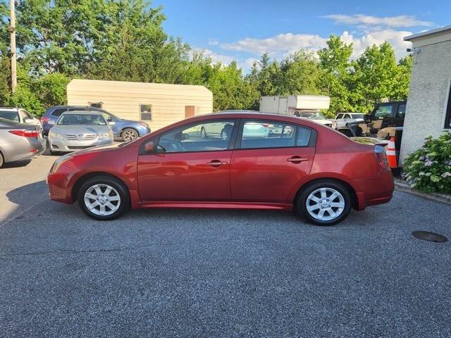 Used 2010 Nissan Sentra 2.0 SR w/ Convenience Pkg FWD image 4