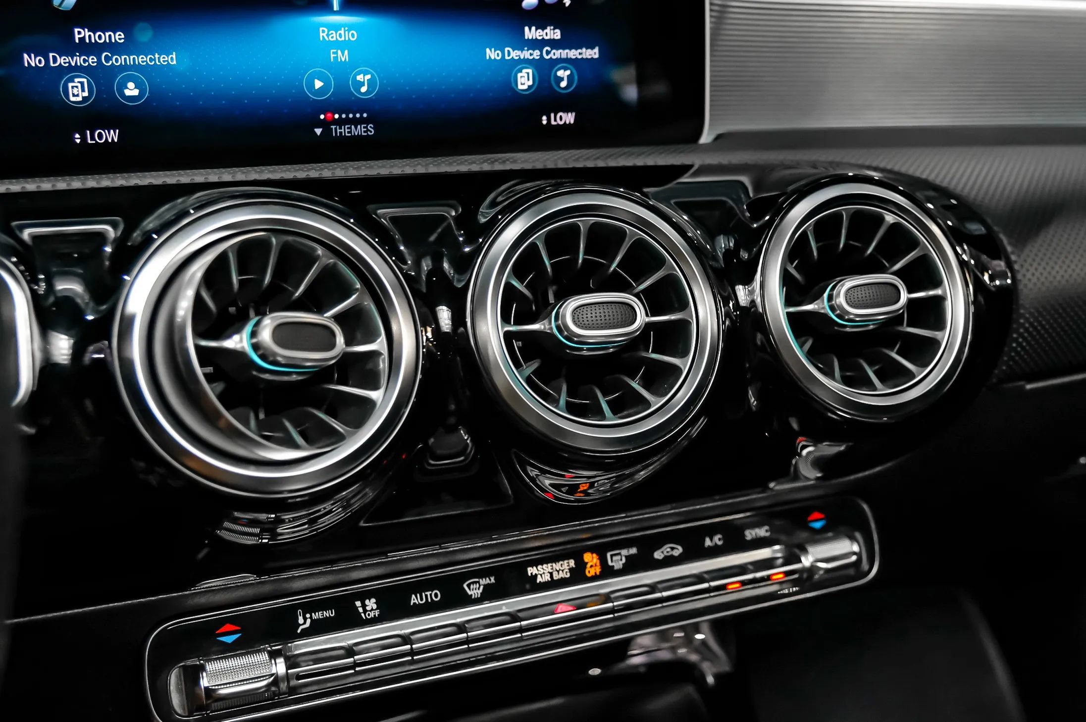 Used 2020 Mercedes-Benz CLA 250 image 28