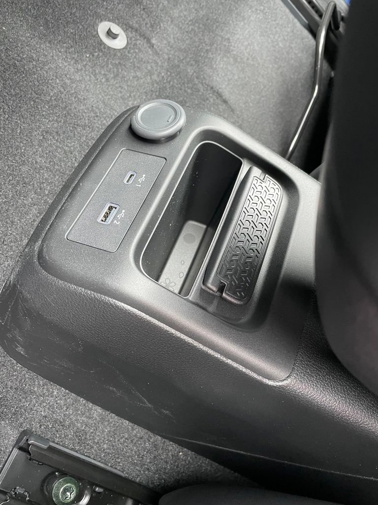 Certified 2023 Nissan Ariya AWD image 27