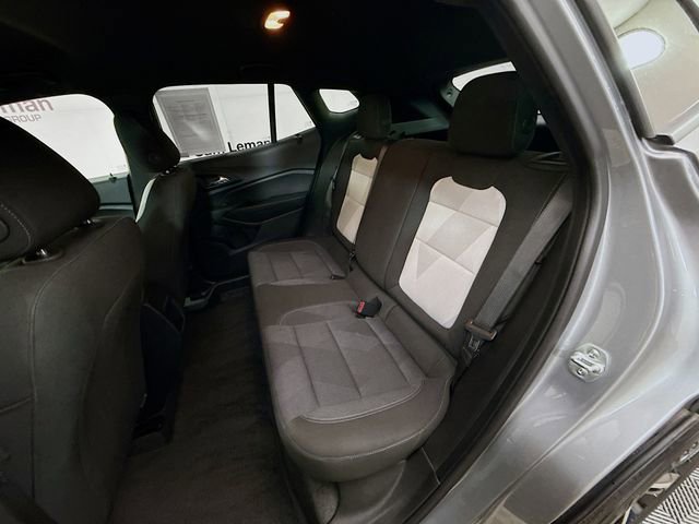 Used 2025 Chevrolet Trax RS w/ Driver Confidence Package image 24