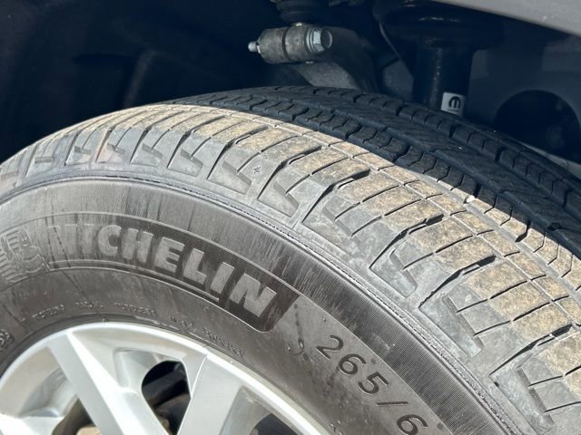 Used 2023 Jeep Grand Cherokee Limited w/ Luxury Tech Group II image 19