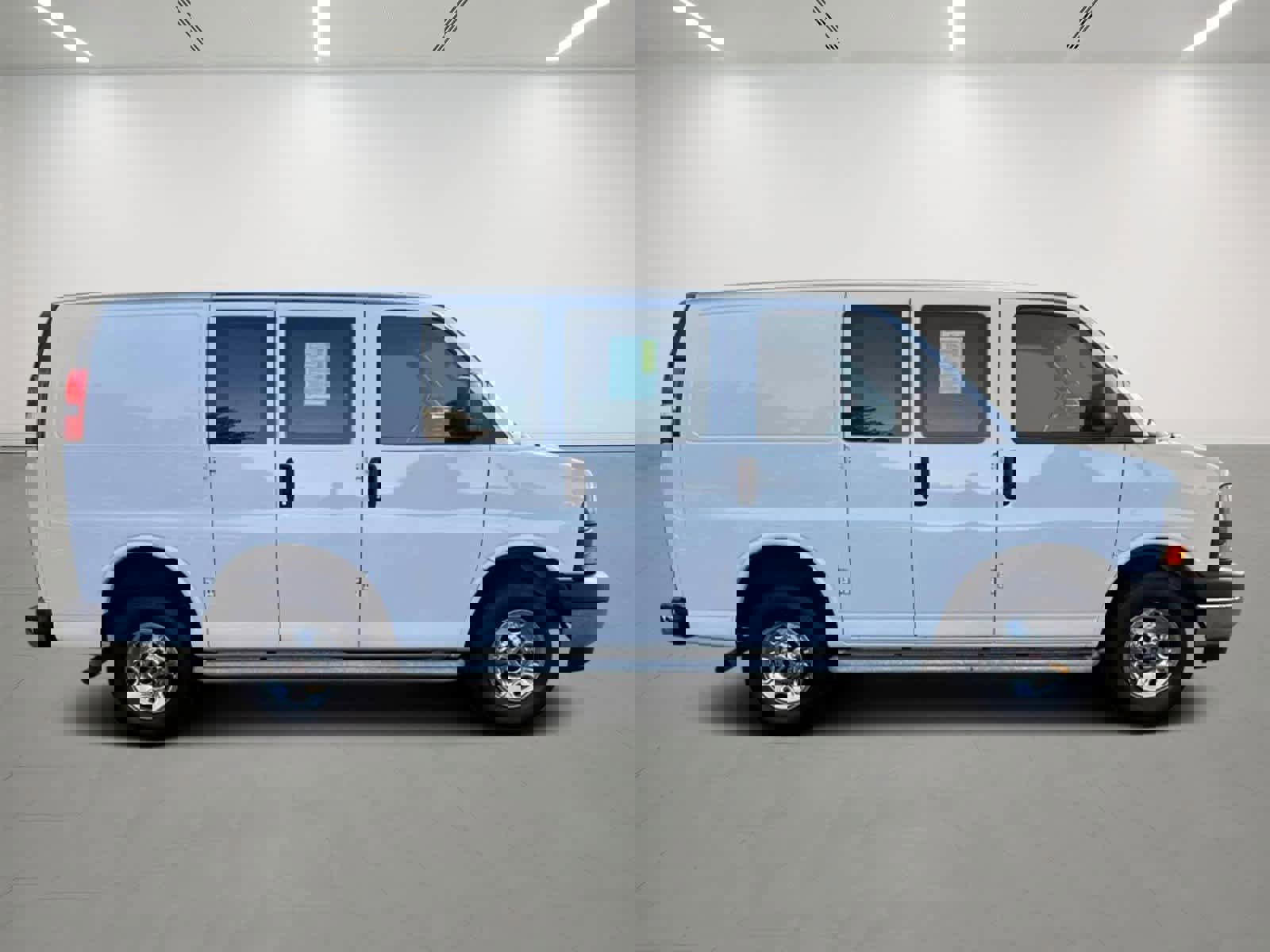 Used 2023 GMC Savana 2500 image 5