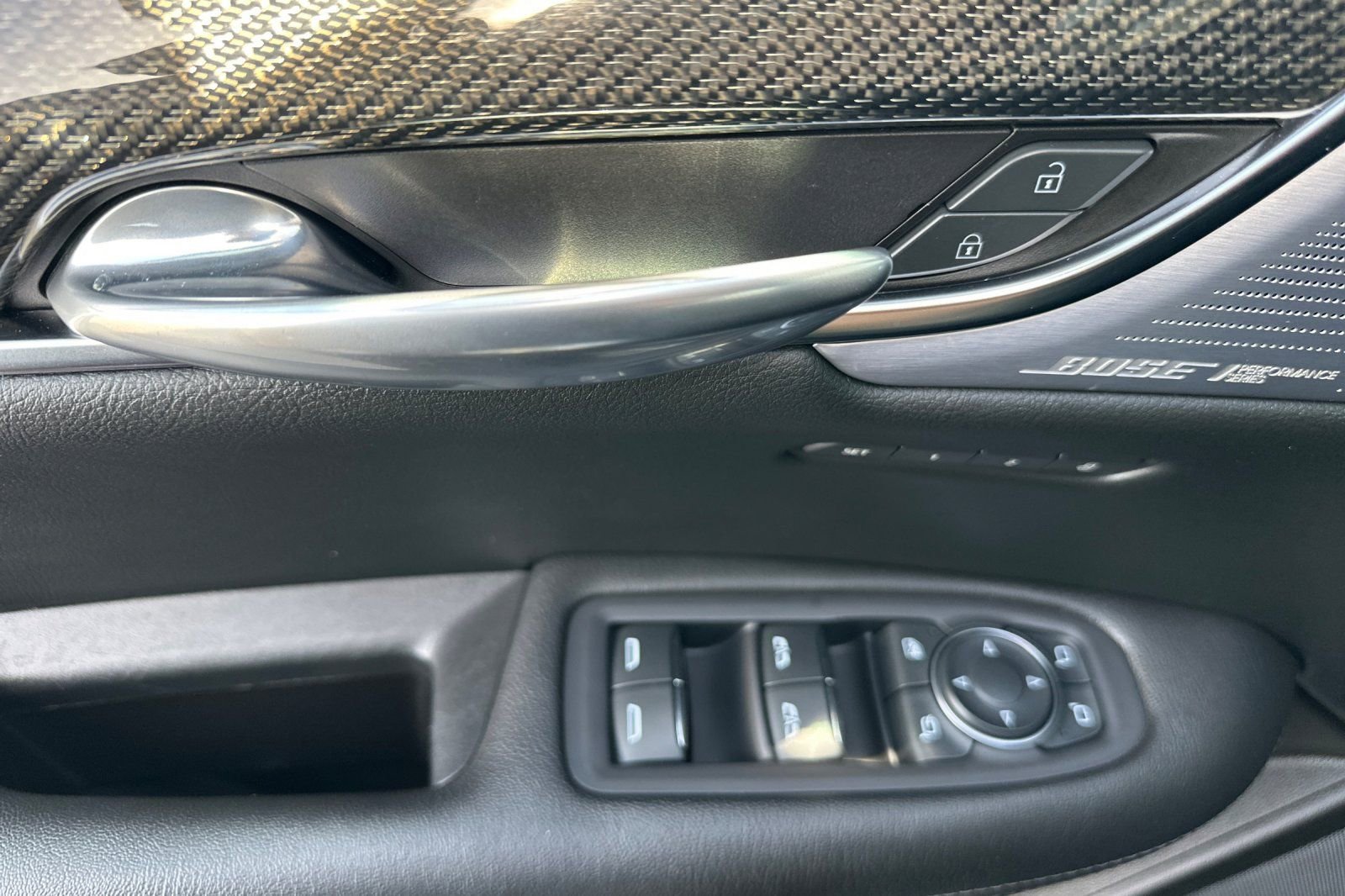 Used 2022 Cadillac XT5 Sportv w/ LPO, ONYX Package image 10