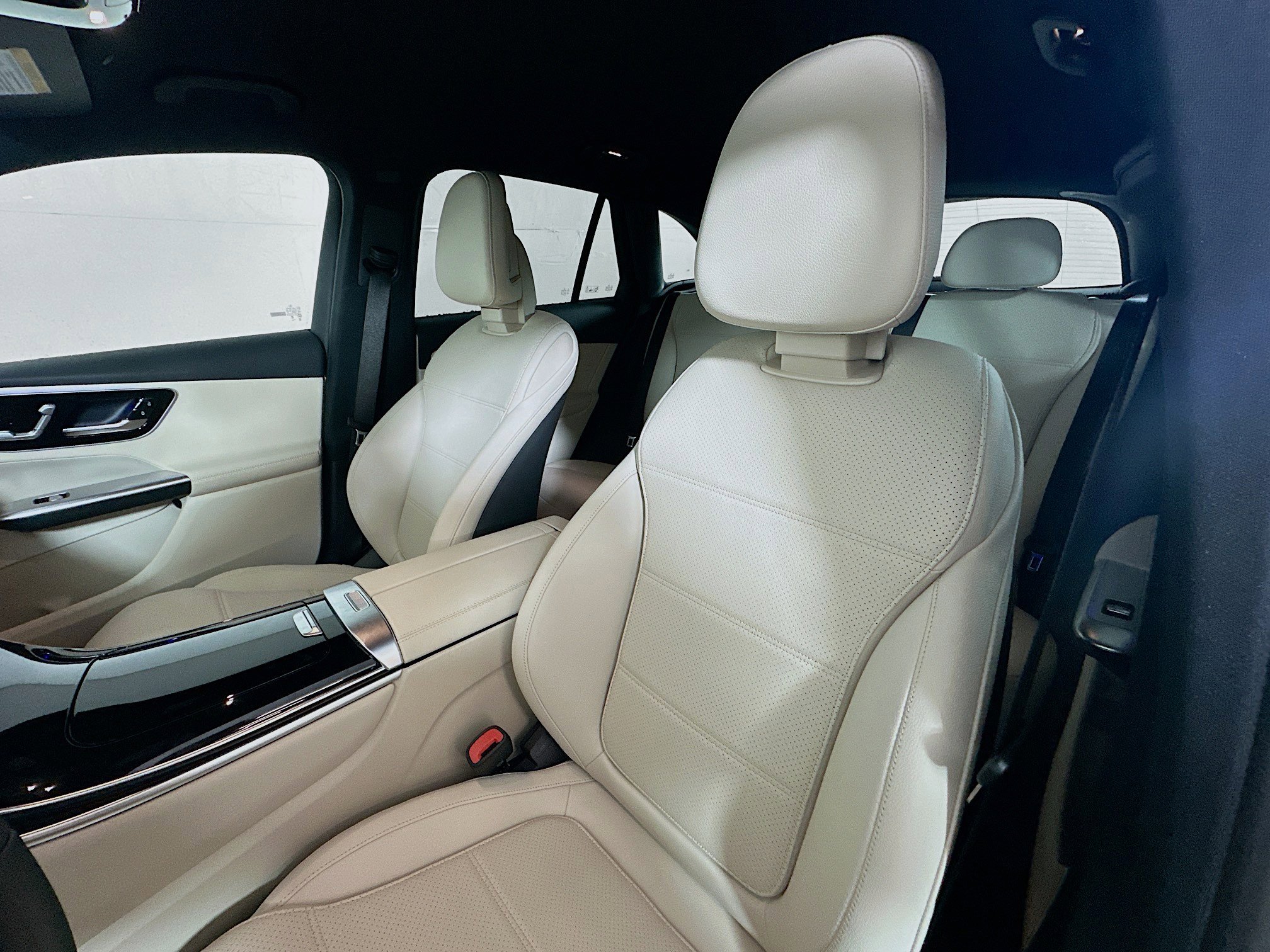 New 2025 Mercedes-Benz GLC 350e 4MATIC image 21