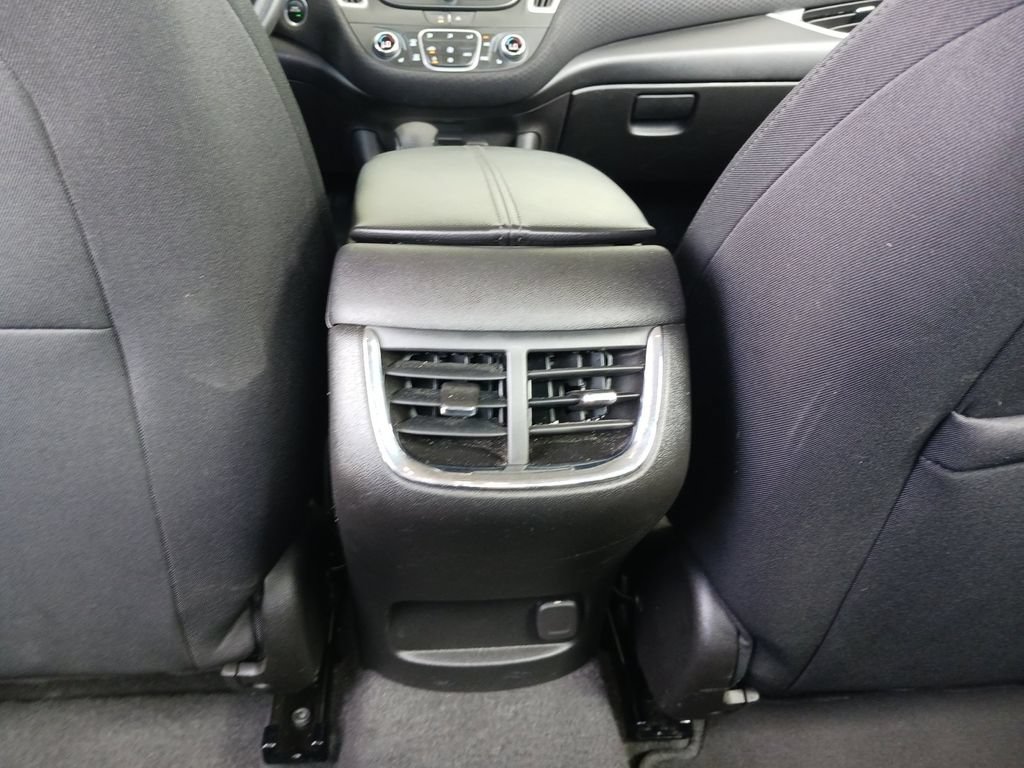 Used 2024 Chevrolet Malibu LT FWD image 22