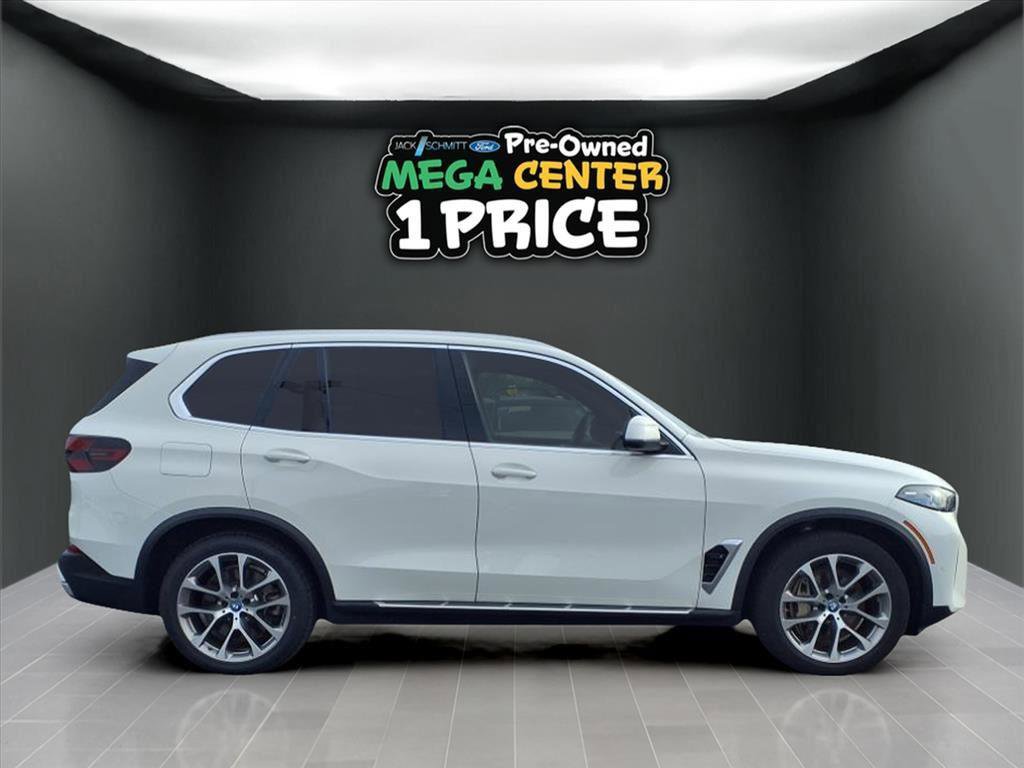 Used 2024 BMW X5 xDrive50e image 27