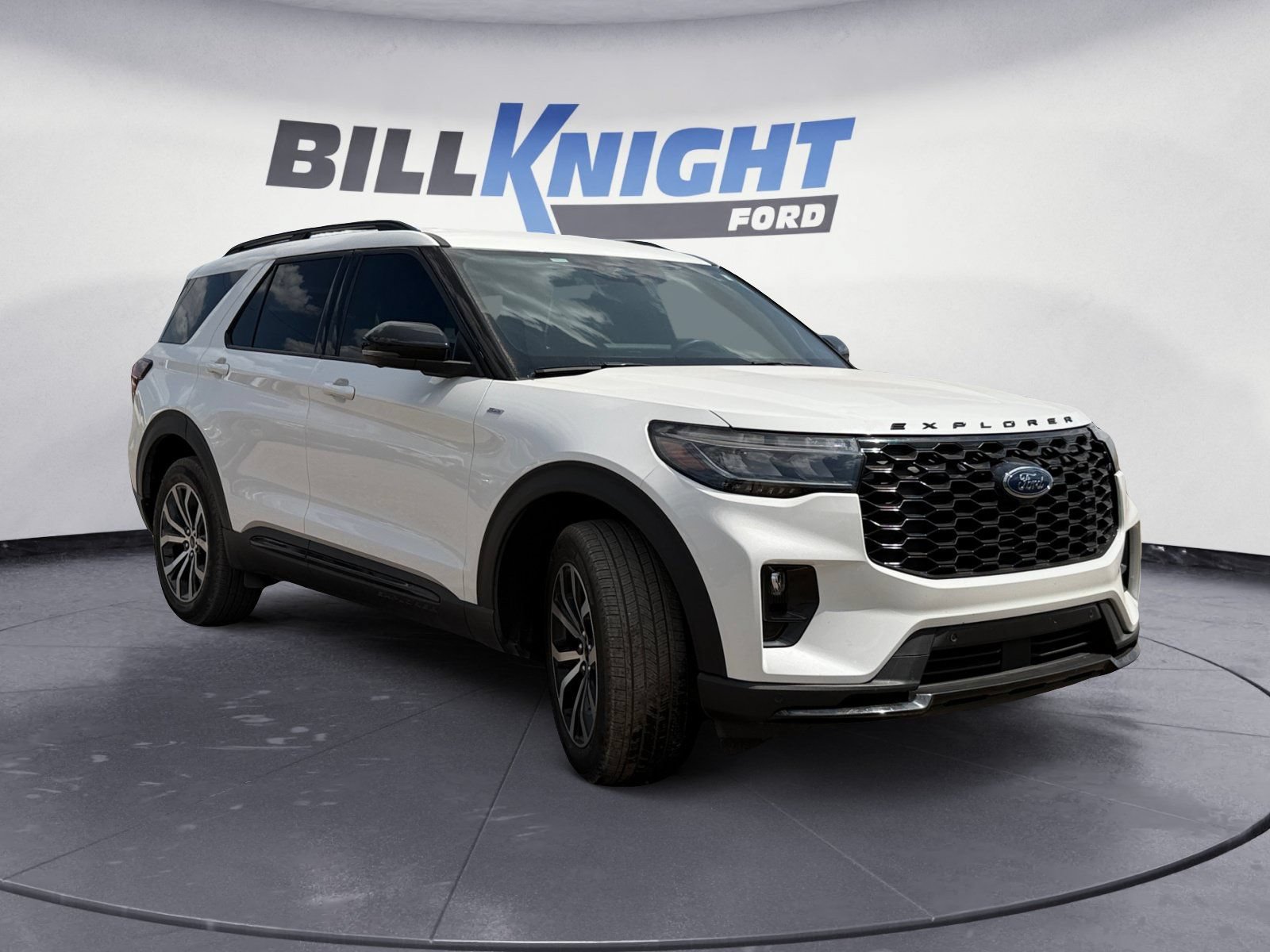 Used 2025 Ford Explorer ST-Line AWD/4WD image 7