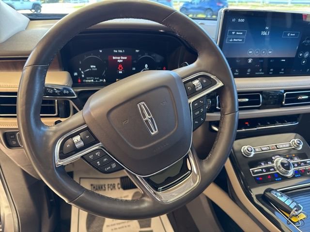 Used 2022 Lincoln Nautilus Reserve w/ Equipment Group 201A image 17