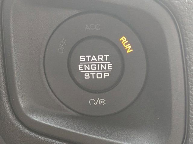 New 2025 Jeep Gladiator Sport image 24