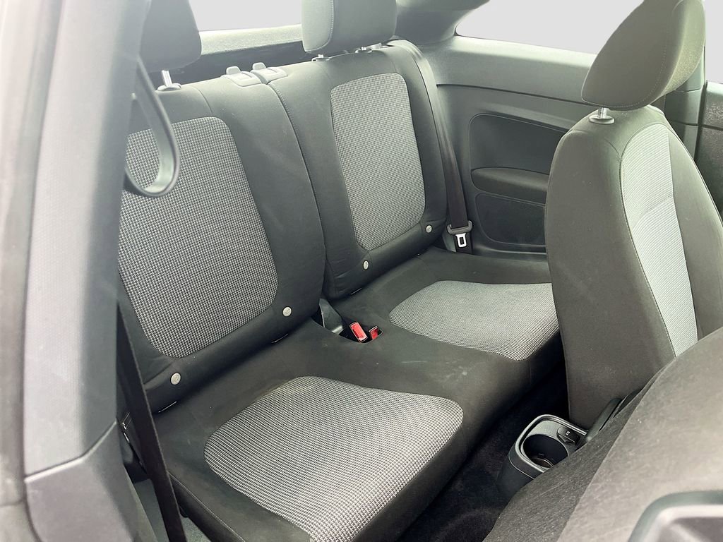 Used 2019 Volkswagen Beetle 2.0T S image 27