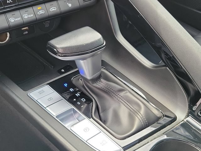 Used 2025 Hyundai Elantra Limited FWD image 33