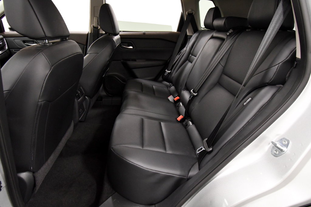 Used 2023 Nissan Rogue SV w/ SV Premium B Package AWD/4WD image 15